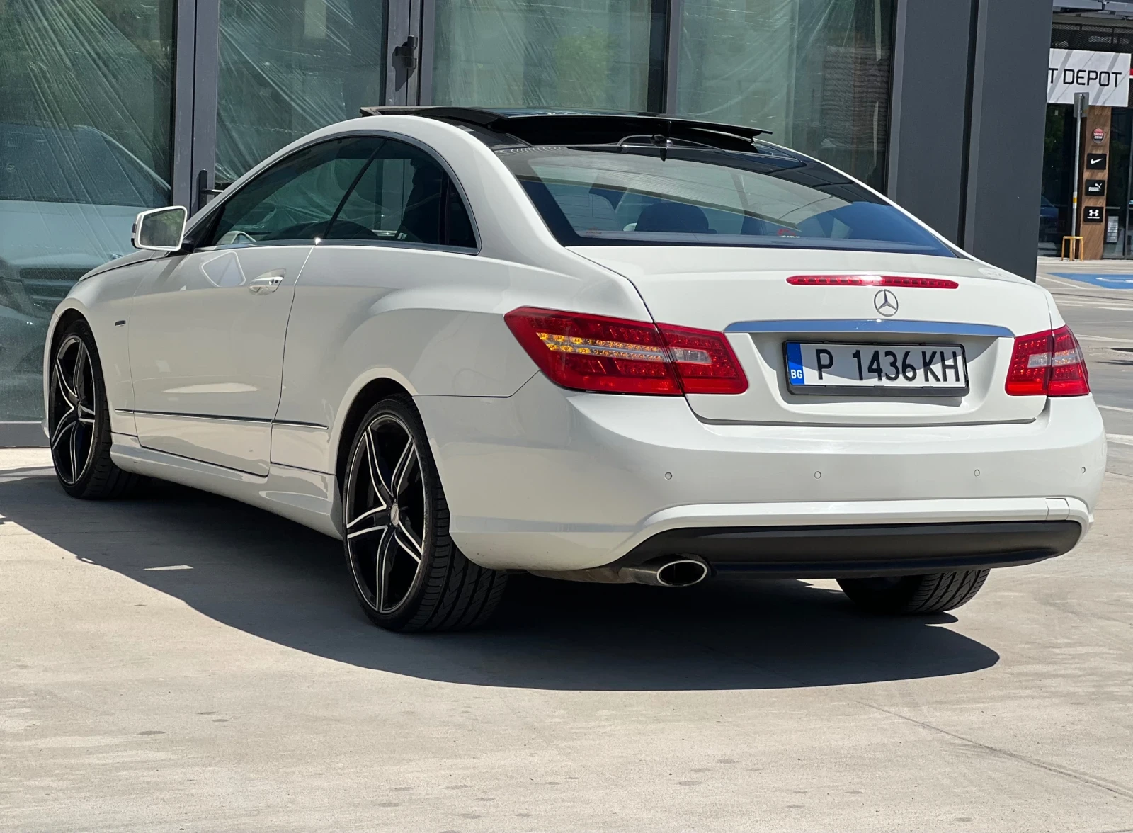 Mercedes-Benz E 250 AMG///Pack/Coupe/Full/Нови Вериги/Каско/19* Rims// - изображение 10
