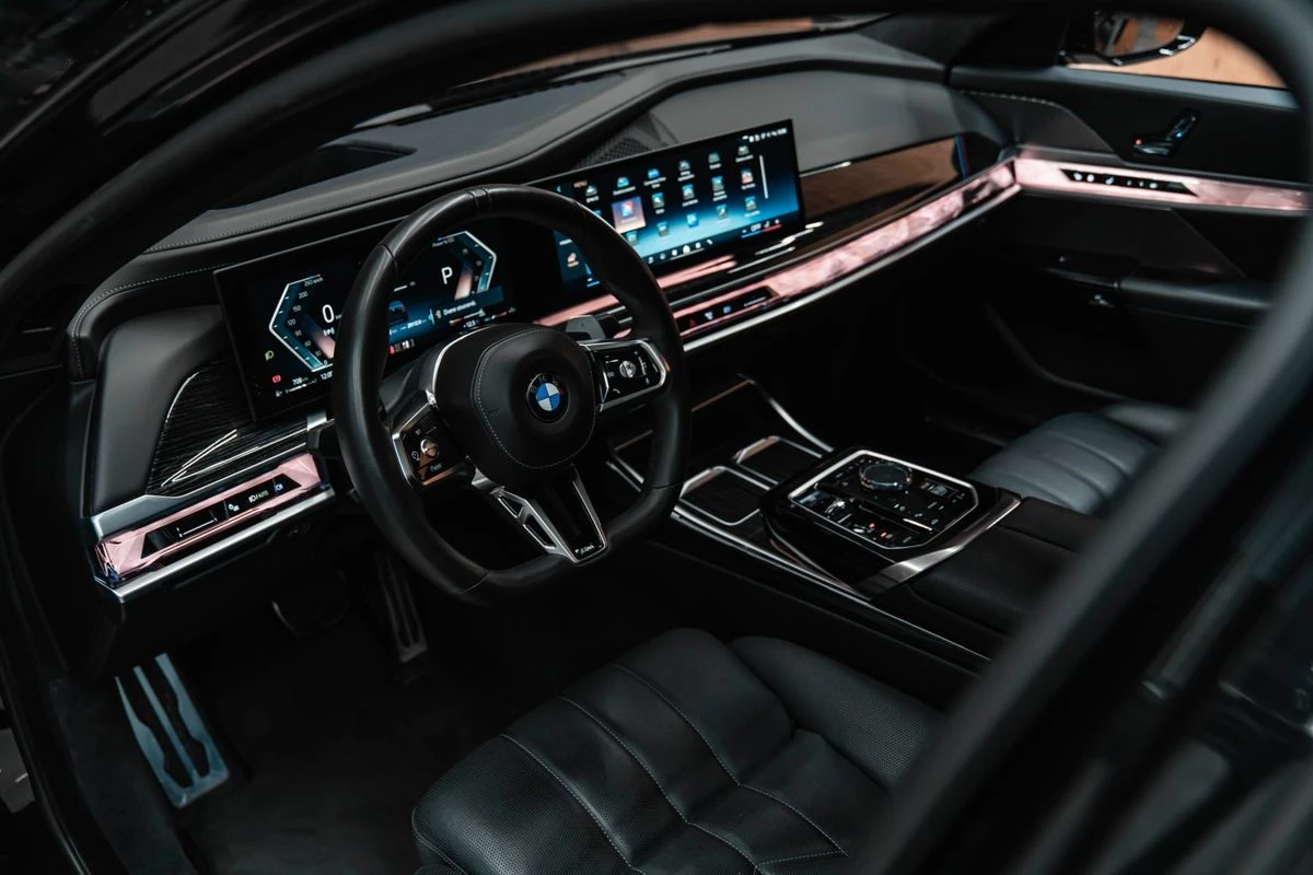 BMW 740 d xDrive M Packet - изображение 7