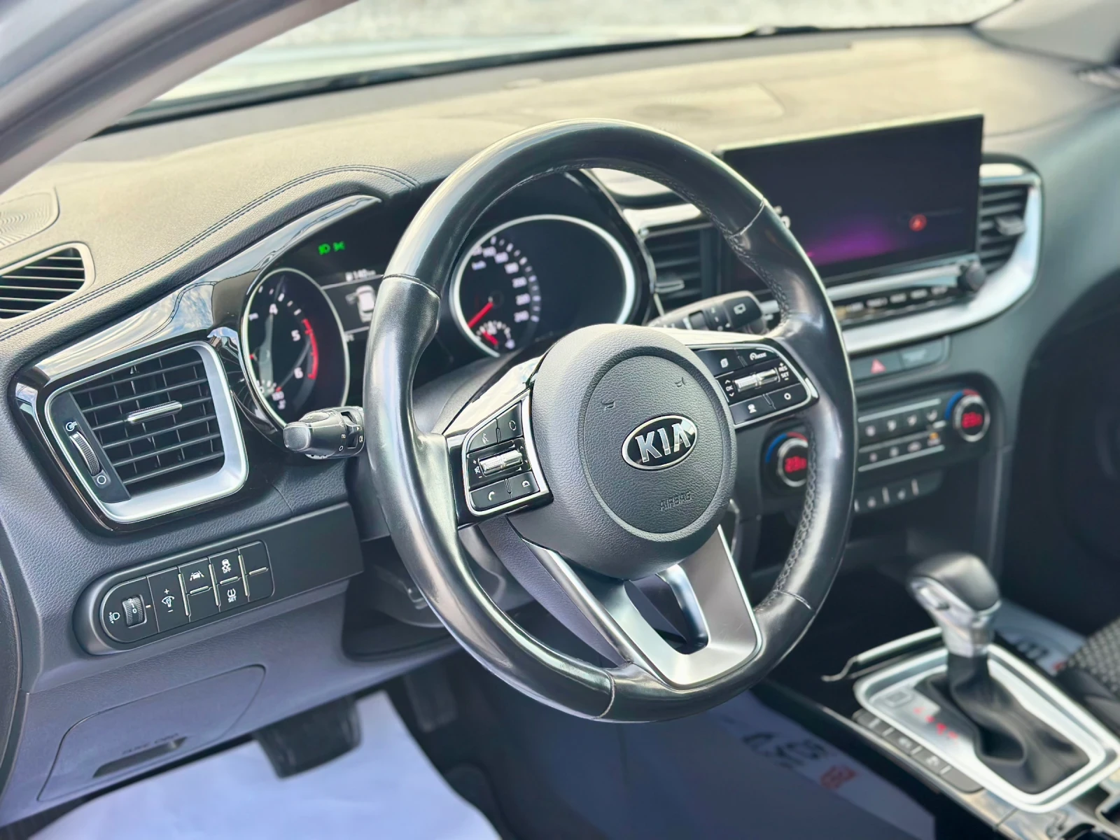 Kia XCeed 1.6 CRDI :: В ГАРАНЦИЯ::АВТОМАТ::DISTRONIK::КАМЕРА - изображение 7