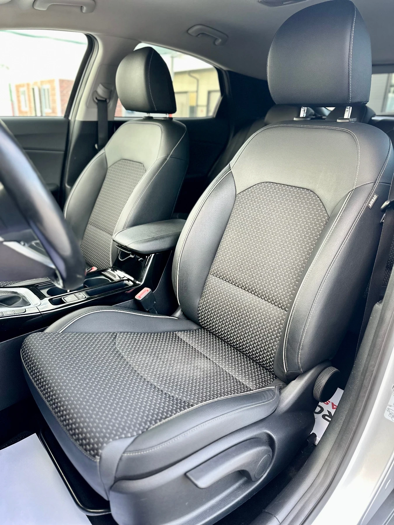 Kia XCeed 1.6 CRDI :: В ГАРАНЦИЯ::АВТОМАТ::DISTRONIK::КАМЕРА - изображение 8