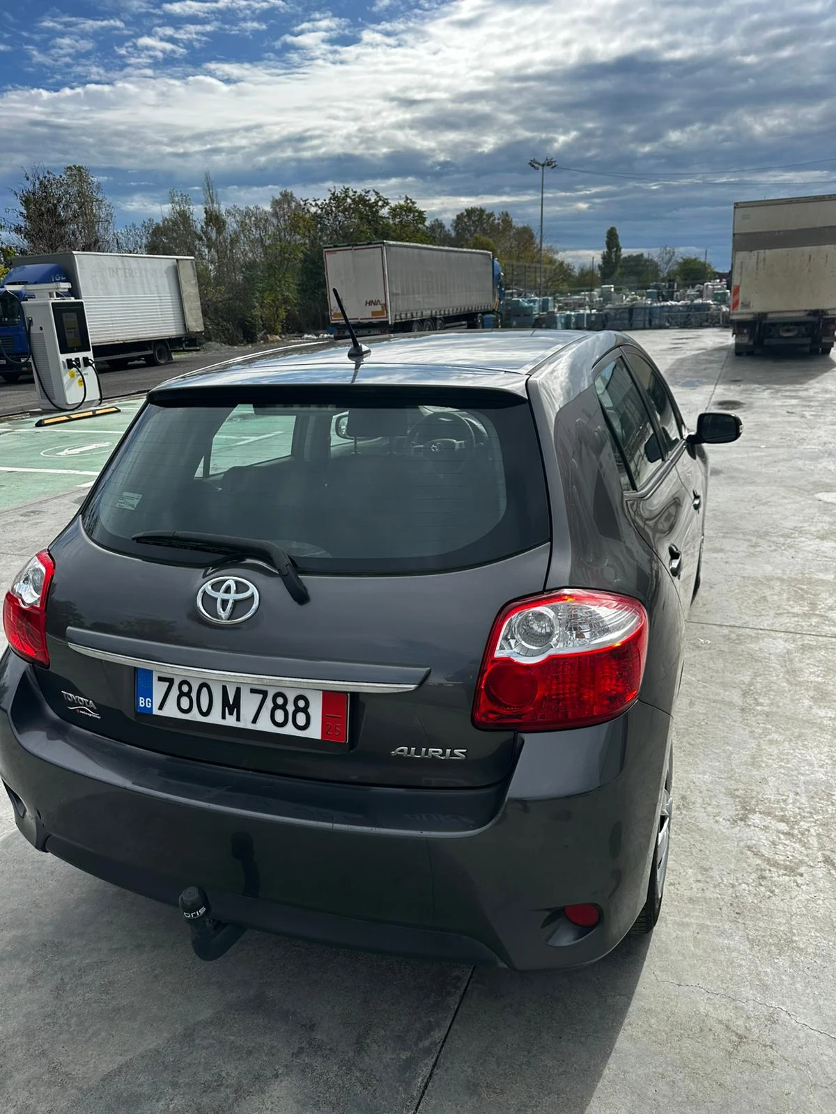 Toyota Auris 2.0 D-4D - изображение 5