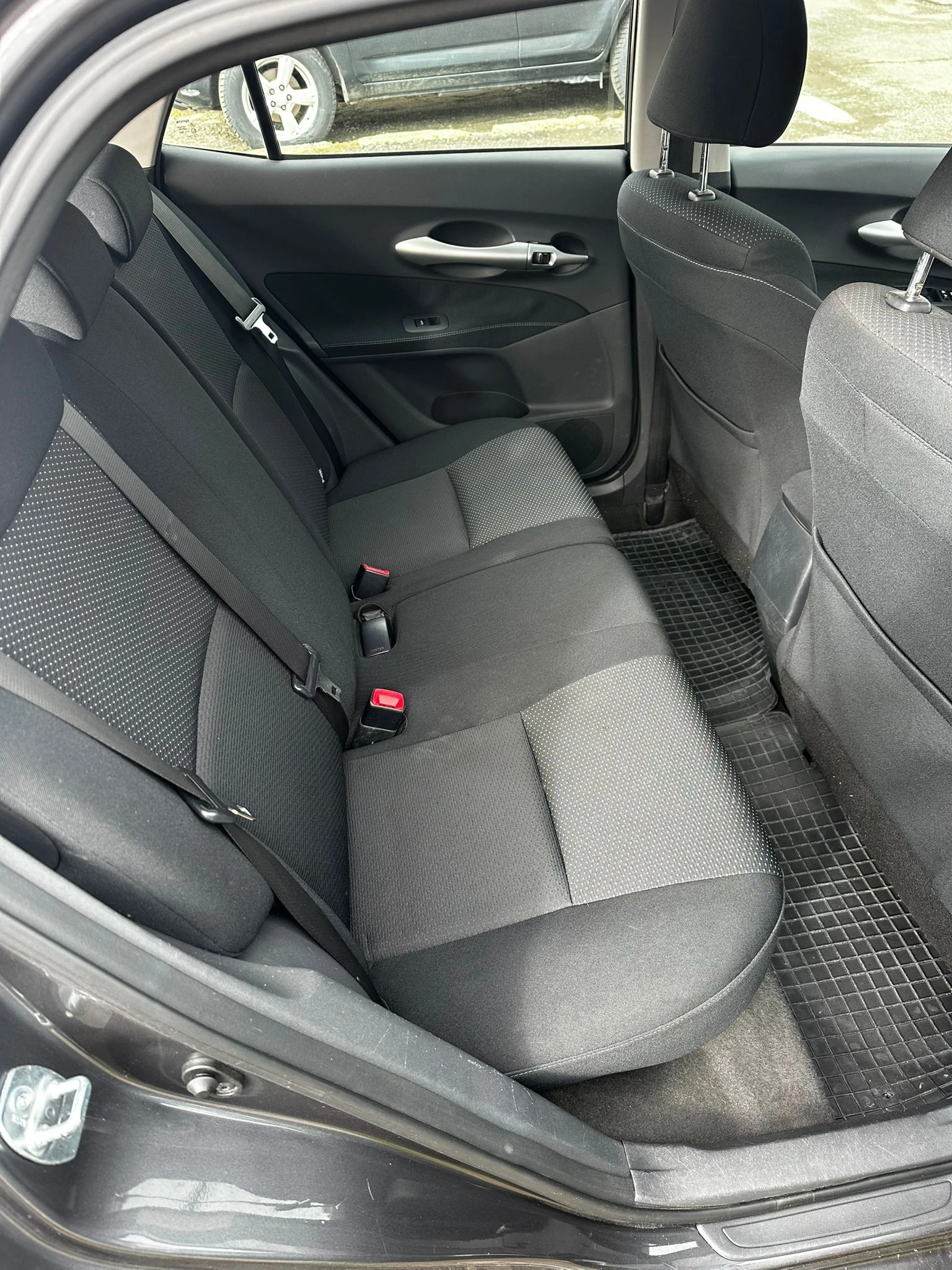 Toyota Auris 2.0 D-4D | Mobile.bg — изображение 14