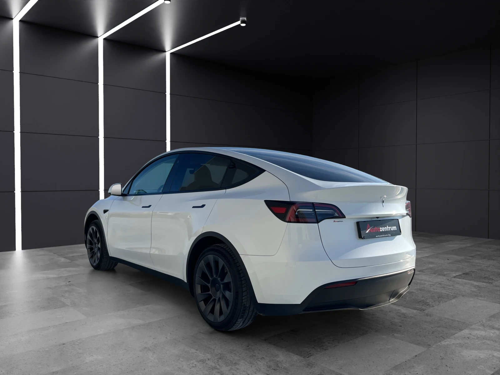 Tesla Model Y Long Range RWD - изображение 4