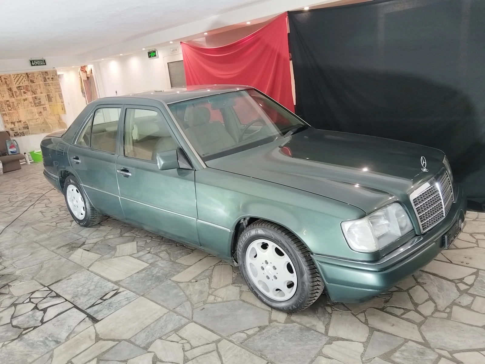 Mercedes-Benz 124 Мерцедес Е280 - изображение 2
