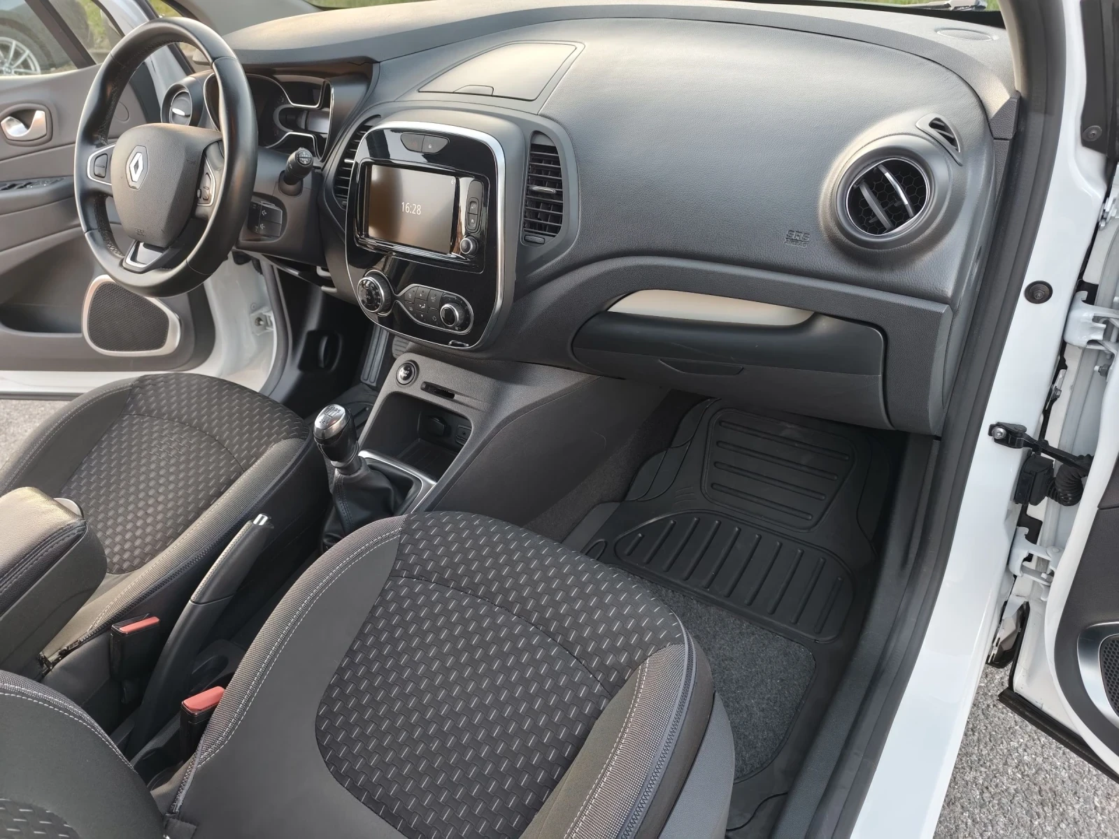 Renault Captur 1.5 dci 110кс. 6 ск. - изображение 10