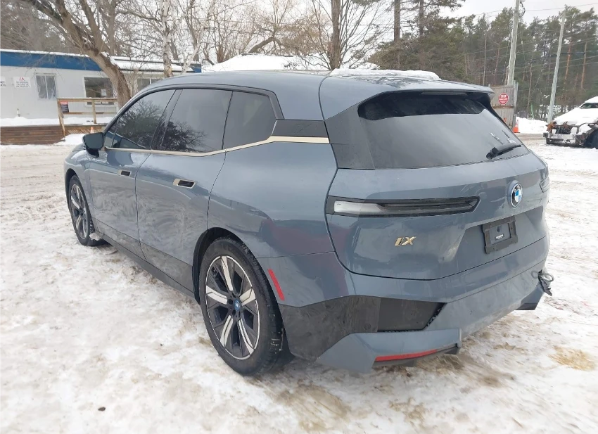 BMW iX XDRIVE50 - изображение 4