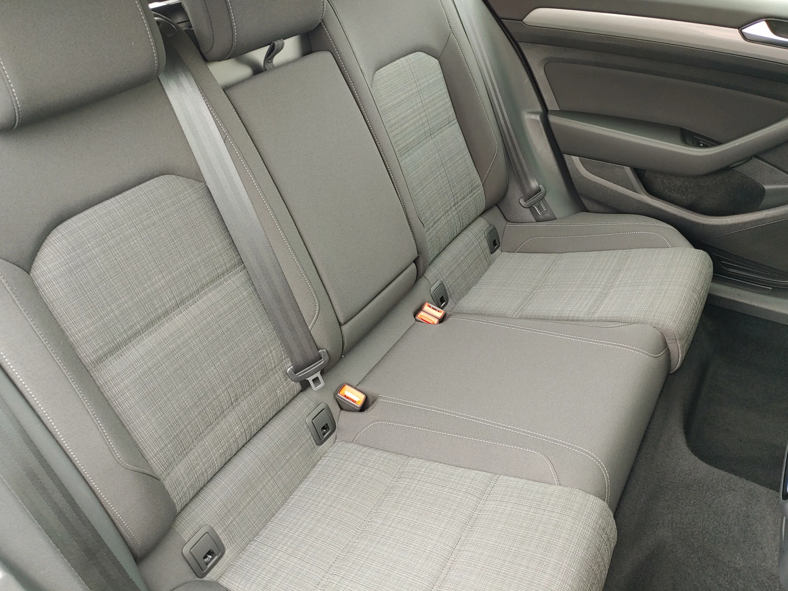 VW Passat 1.5tsi-������������ �������! | Mobile.bg � ����������� 12