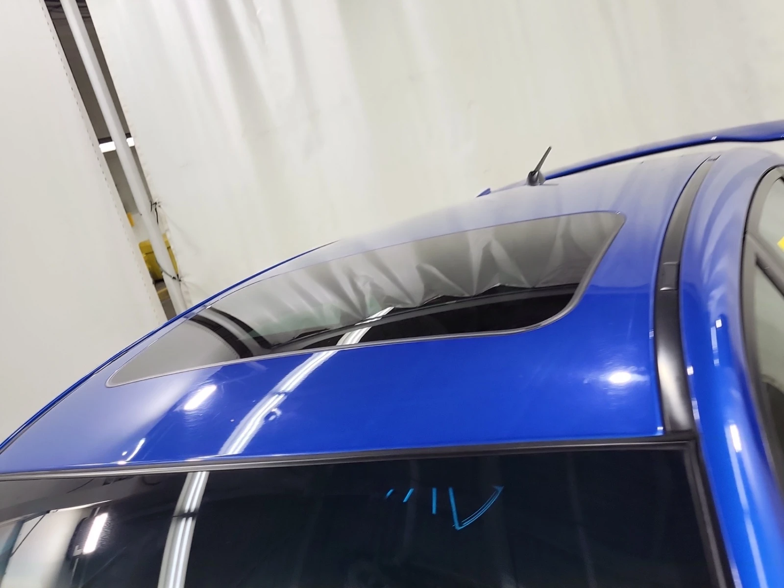 Subaru WRX 4dr Sdn STI w/Tech Pkg, снимка 3 - Автомобили и джипове - 53819015