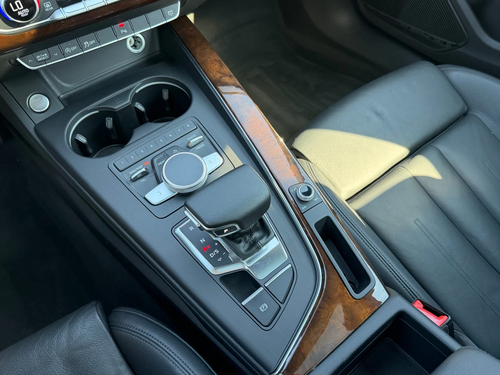 Audi A4 2.0T* S-Line* Distronic* Quattro* , снимка 15 - Автомобили и джипове - 54607112