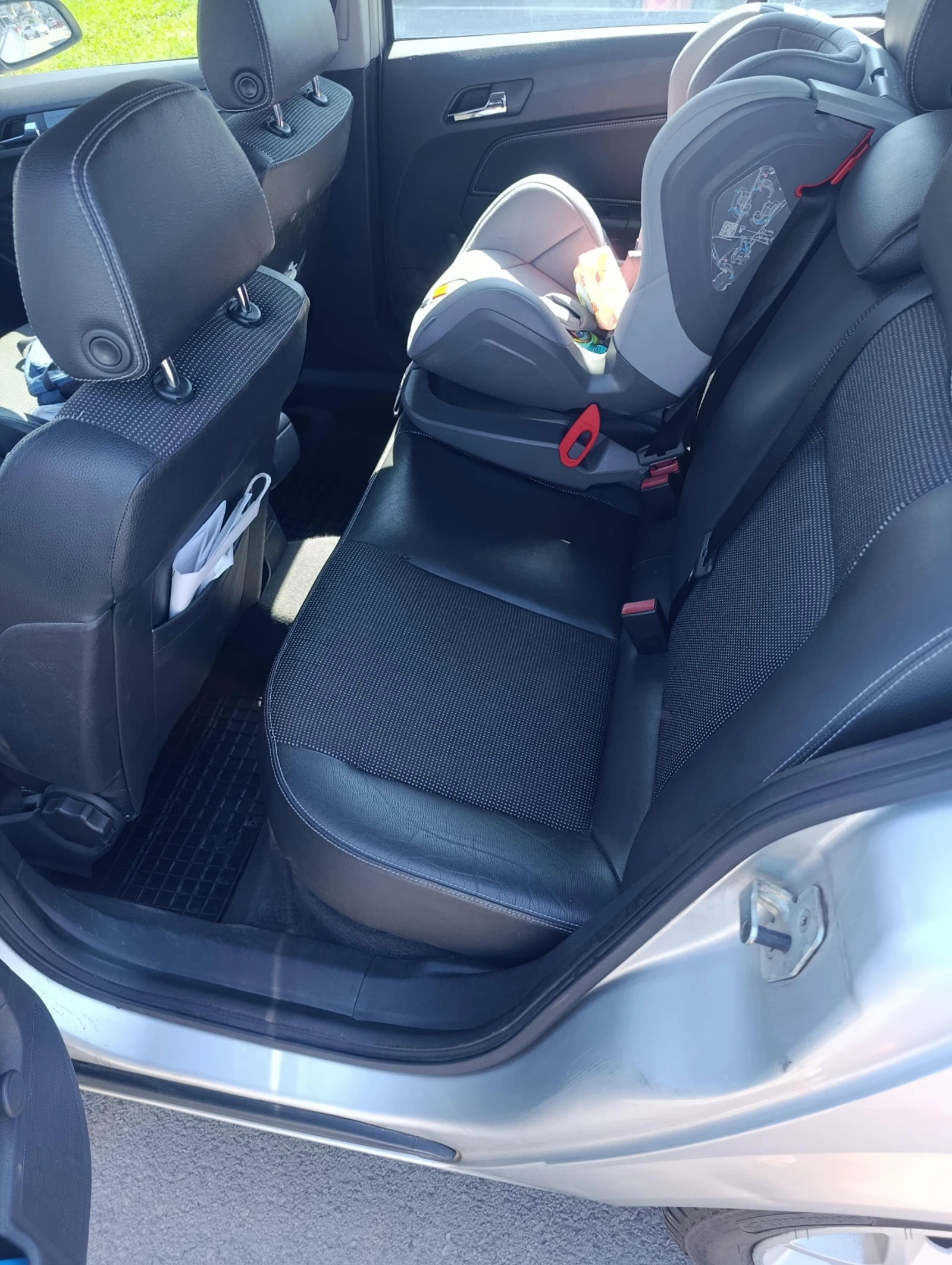 Opel Astra 1.6, снимка 5 - Автомобили и джипове - 54633676