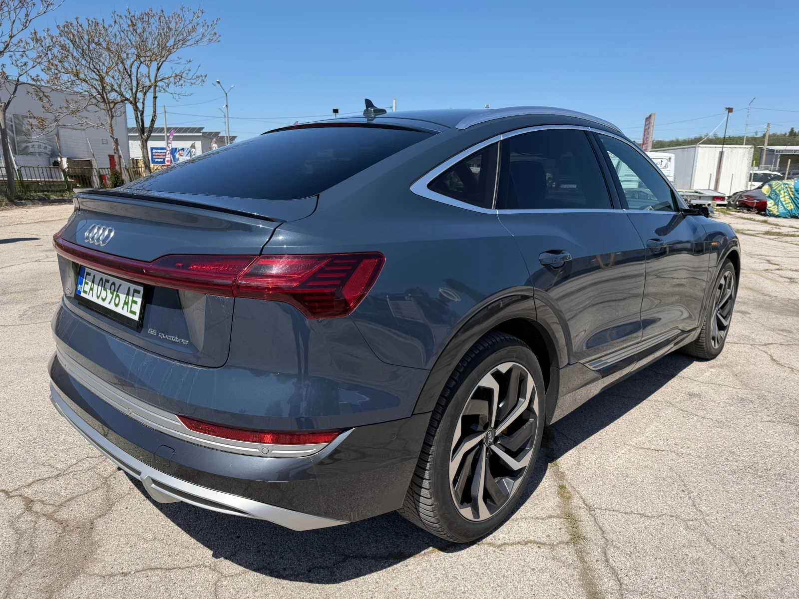 Audi E-Tron E-Tron 55 sportback quattro, снимка 4 - Автомобили и джипове - 54813094