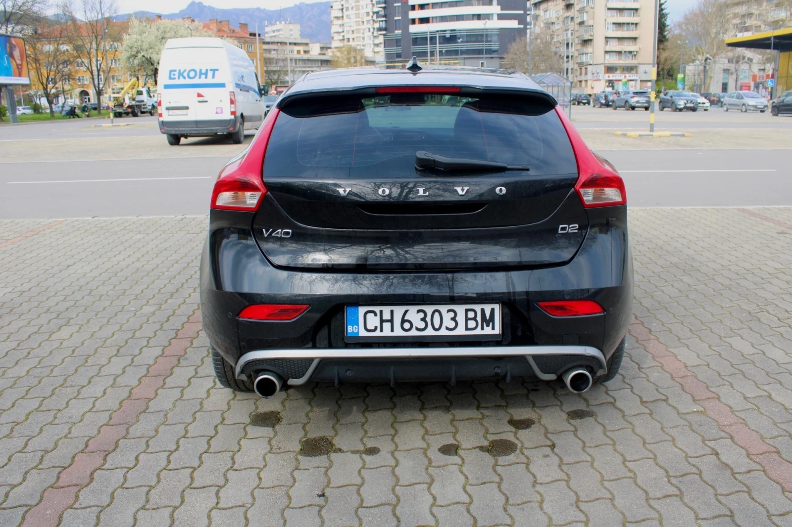 Volvo V40 R-design, снимка 3 - Автомобили и джипове - 54961971