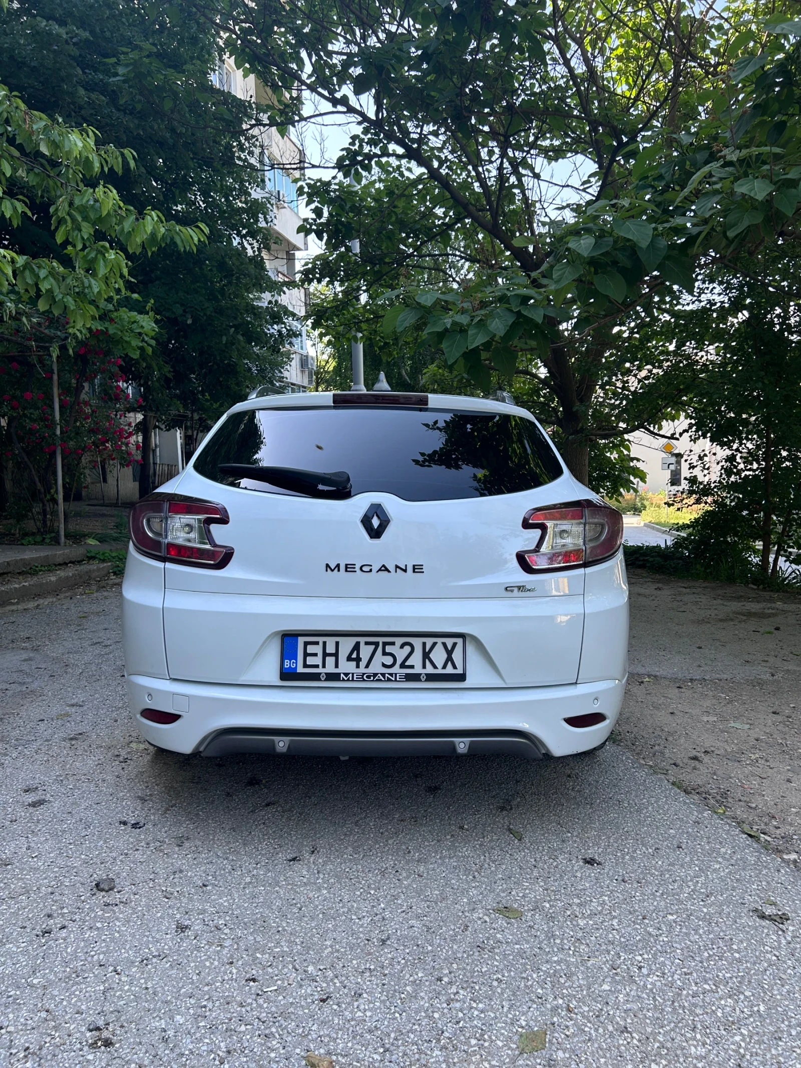 Renault Megane 1.5, снимка 5 - Автомобили и джипове - 54997297