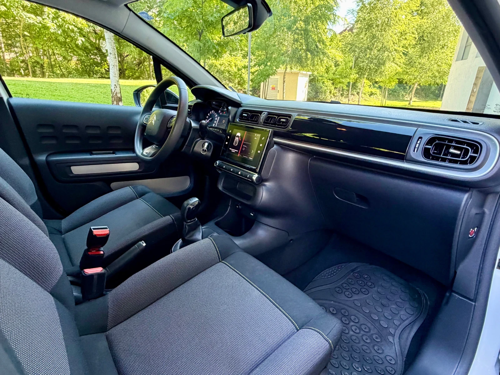 Citroen C3 1.2i, снимка 10 - Автомобили и джипове - 55187853