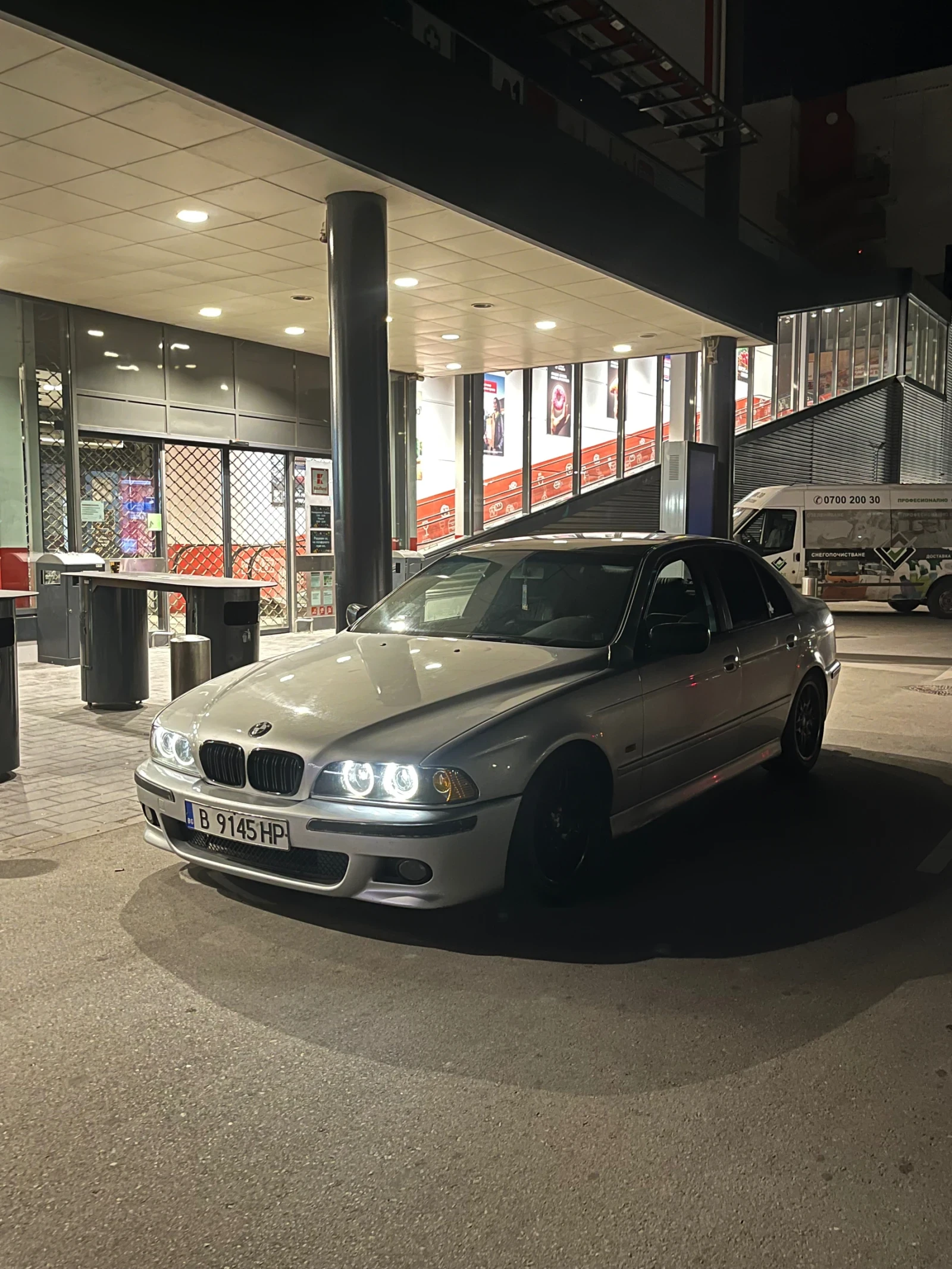 BMW 525, снимка 3 - Автомобили и джипове - 55404706