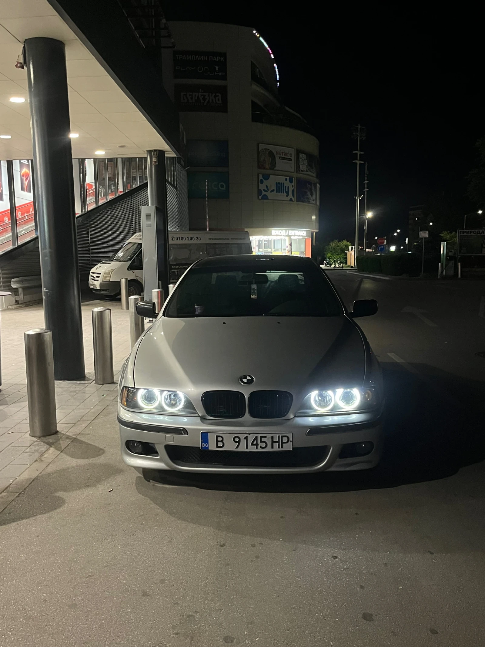 BMW 525, снимка 2 - Автомобили и джипове - 55404706
