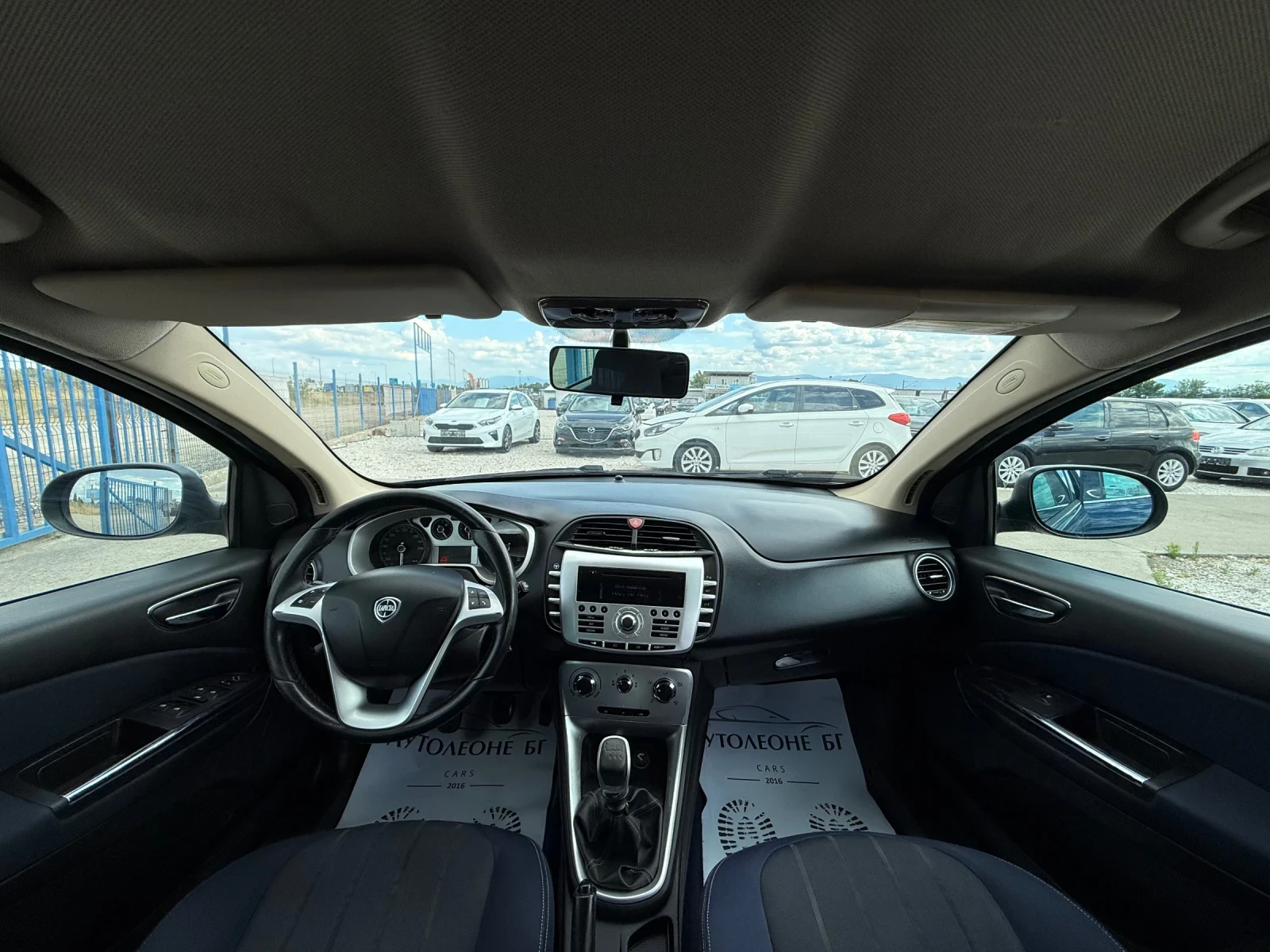 Lancia Delta 1.6 MJet, снимка 9 - Автомобили и джипове - 55415820