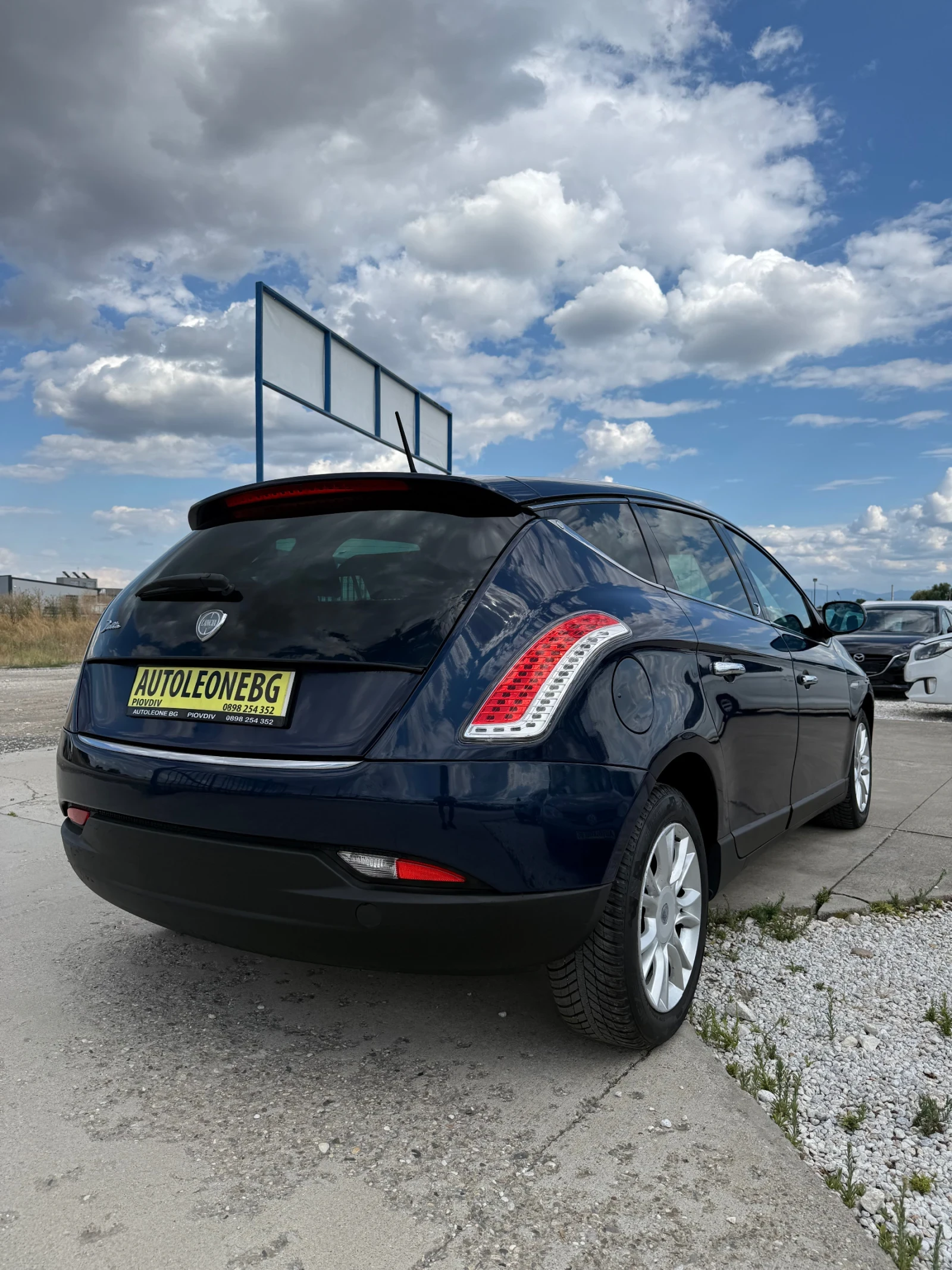 Lancia Delta 1.6 MJet, снимка 6 - Автомобили и джипове - 55415820