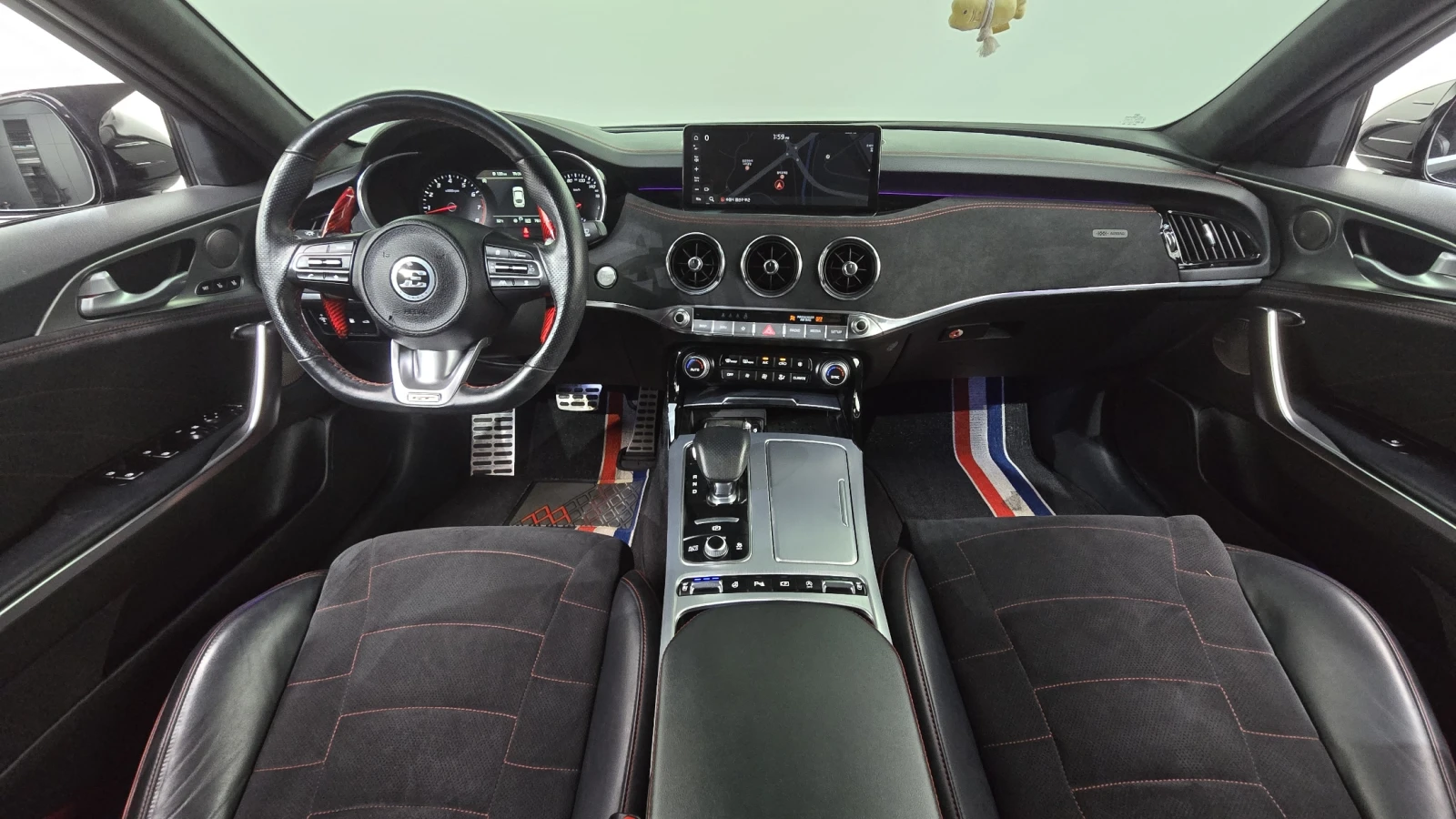 Kia Stinger GT / 3.3 / AWD / MASTER TURBO / DISTRONIC / ОБДУХ, снимка 7 - Автомобили и джипове - 55541441