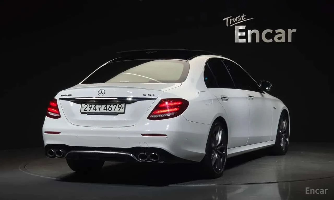 Mercedes-Benz E 53 AMG 4MATIC+ /ОБДУХВАНЕ/ДИСТРОНИК/360, снимка 2 - Автомобили и джипове - 55588925
