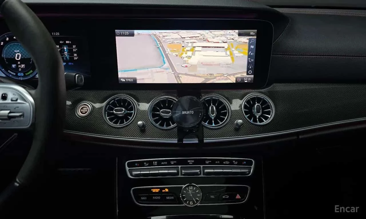 Mercedes-Benz E 53 AMG 4MATIC+ /ОБДУХВАНЕ/ДИСТРОНИК/360, снимка 14 - Автомобили и джипове - 55588925