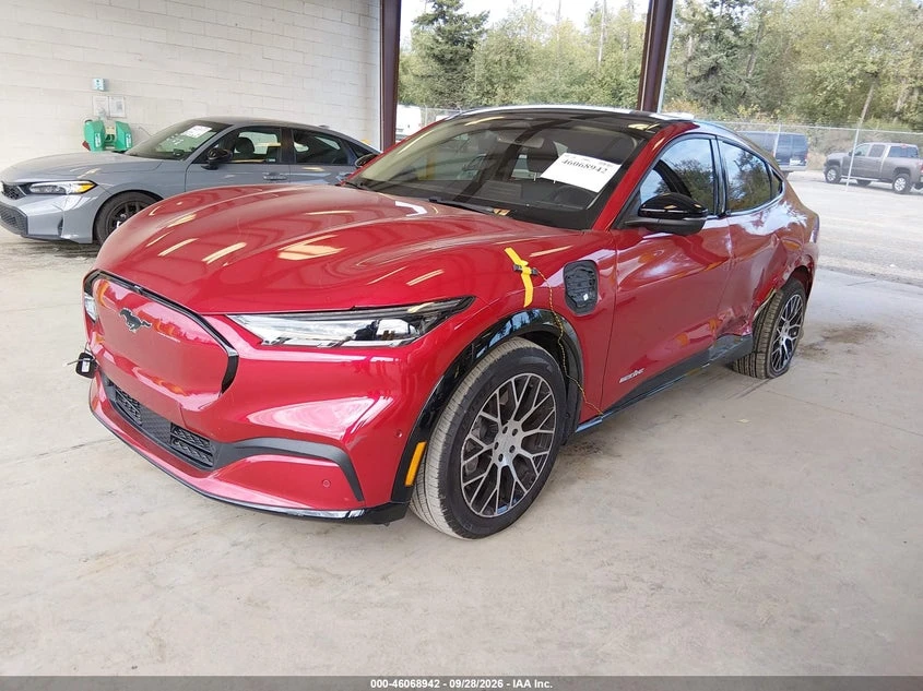 Ford Mustang Mach-E Premium, снимка 2 - Автомобили и джипове - 56522112