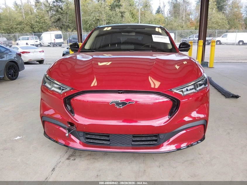 Ford Mustang Mach-E Premium, снимка 13 - Автомобили и джипове - 56522112