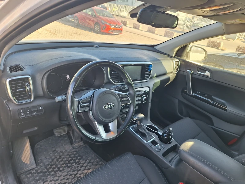 Kia Sportage 1.6 CRDi 4x4, снимка 6 - Автомобили и джипове - 48101739