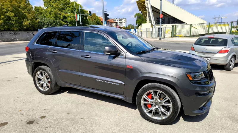 Jeep Grand cherokee 6.4 SRT V8 Hemi / LPG, снимка 8 - Автомобили и джипове - 49072430