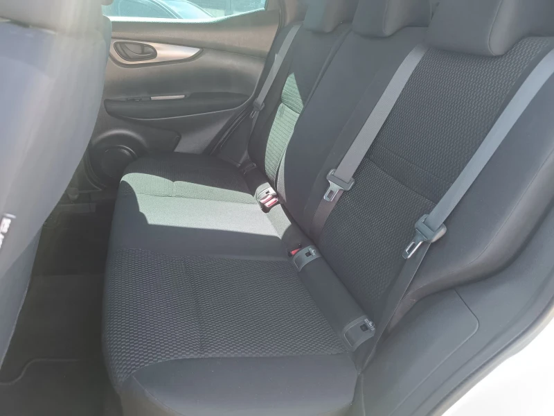 Nissan Qashqai + 2 1.6dCi 4x4 Италия, снимка 9 - Автомобили и джипове - 51613444