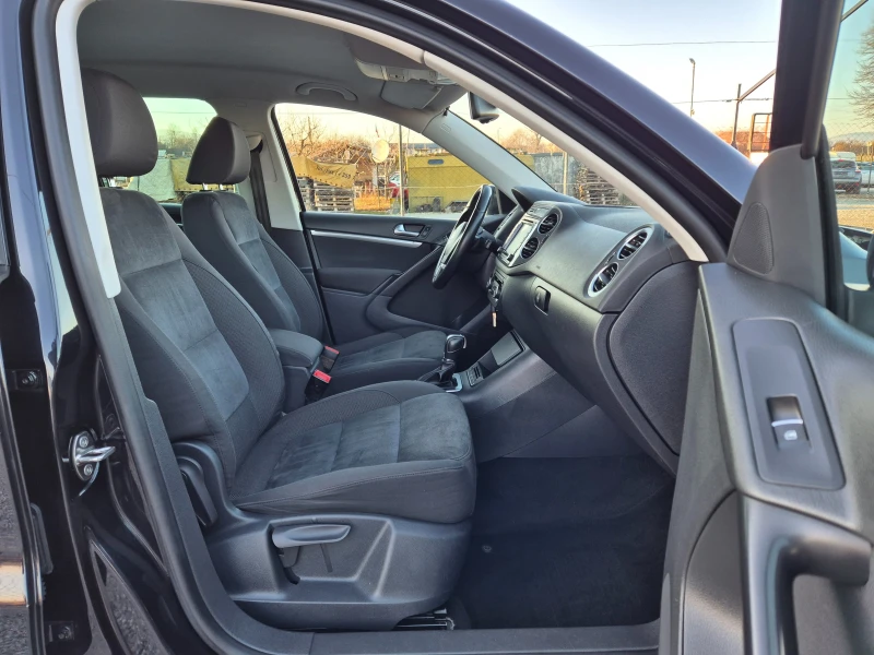 VW Tiguan 2.0TDI* AUTOMAT* 4×4* , снимка 10 - Автомобили и джипове - 53012501