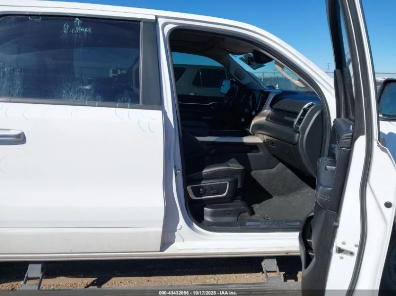 Dodge RAM 1500 5.7L V-8 VVT, 395HP 4X4 Drive, снимка 10 - Автомобили и джипове - 53214930