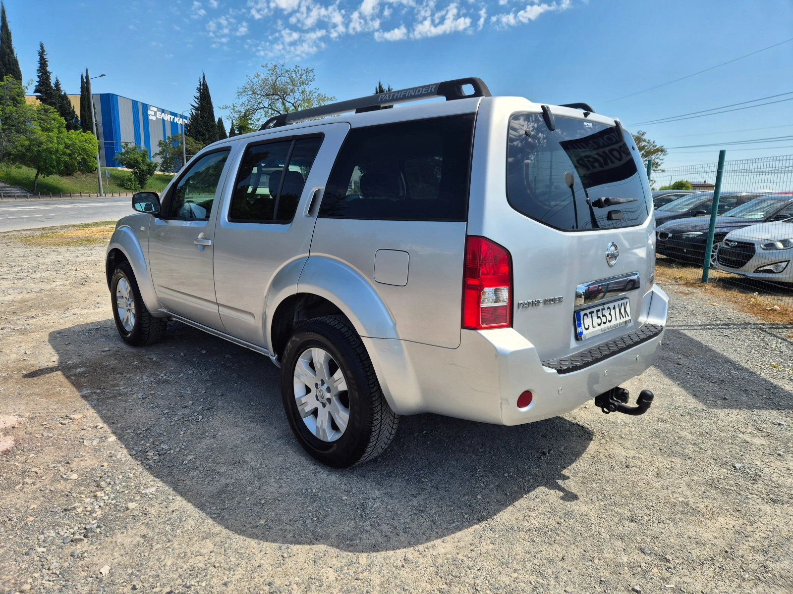 Nissan Pathfinder 2.5DCI 6+ 1 Автомат - изображение 3