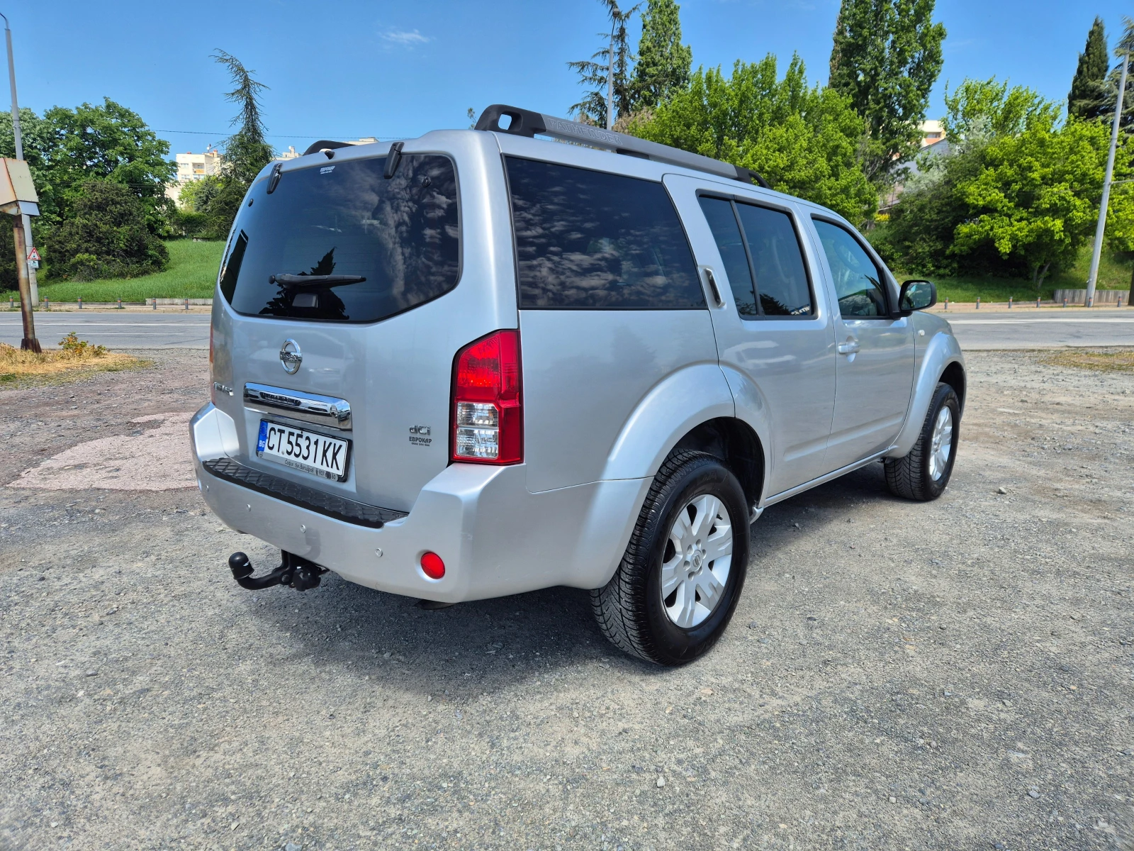 Nissan Pathfinder 2.5DCI 6+ 1 Автомат - изображение 5