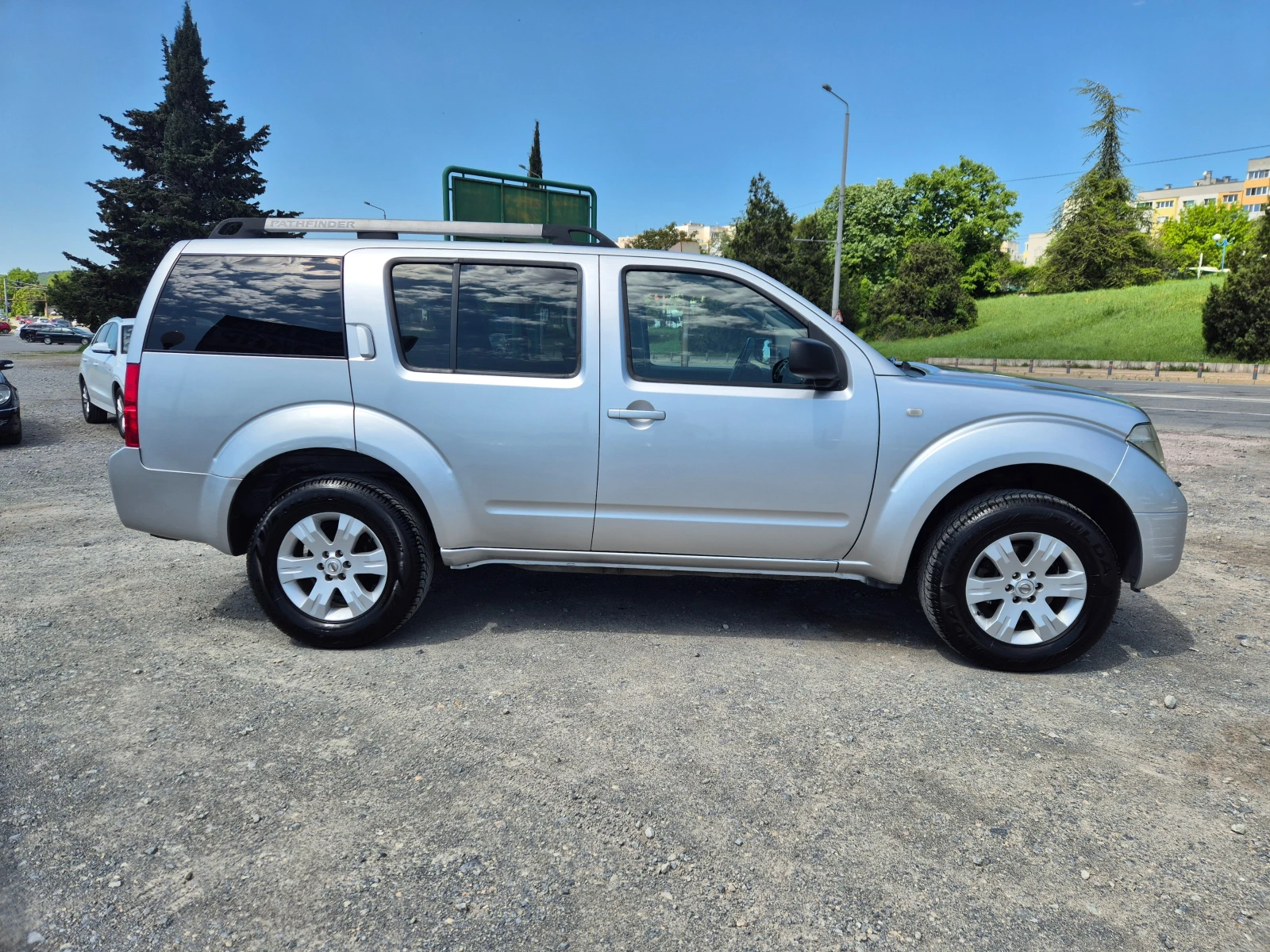 Nissan Pathfinder 2.5DCI 6+ 1 Автомат - изображение 6