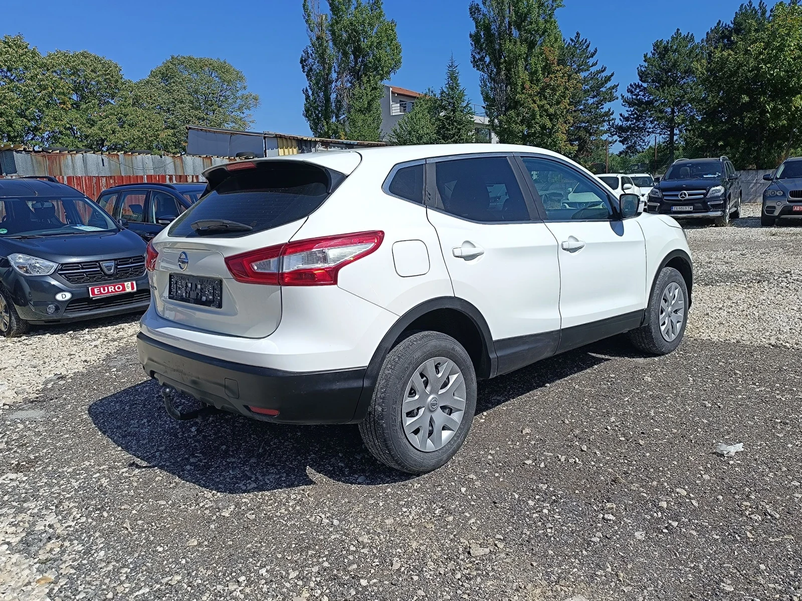 Nissan Qashqai + 2 1.6dCi 4x4 Италия - изображение 6