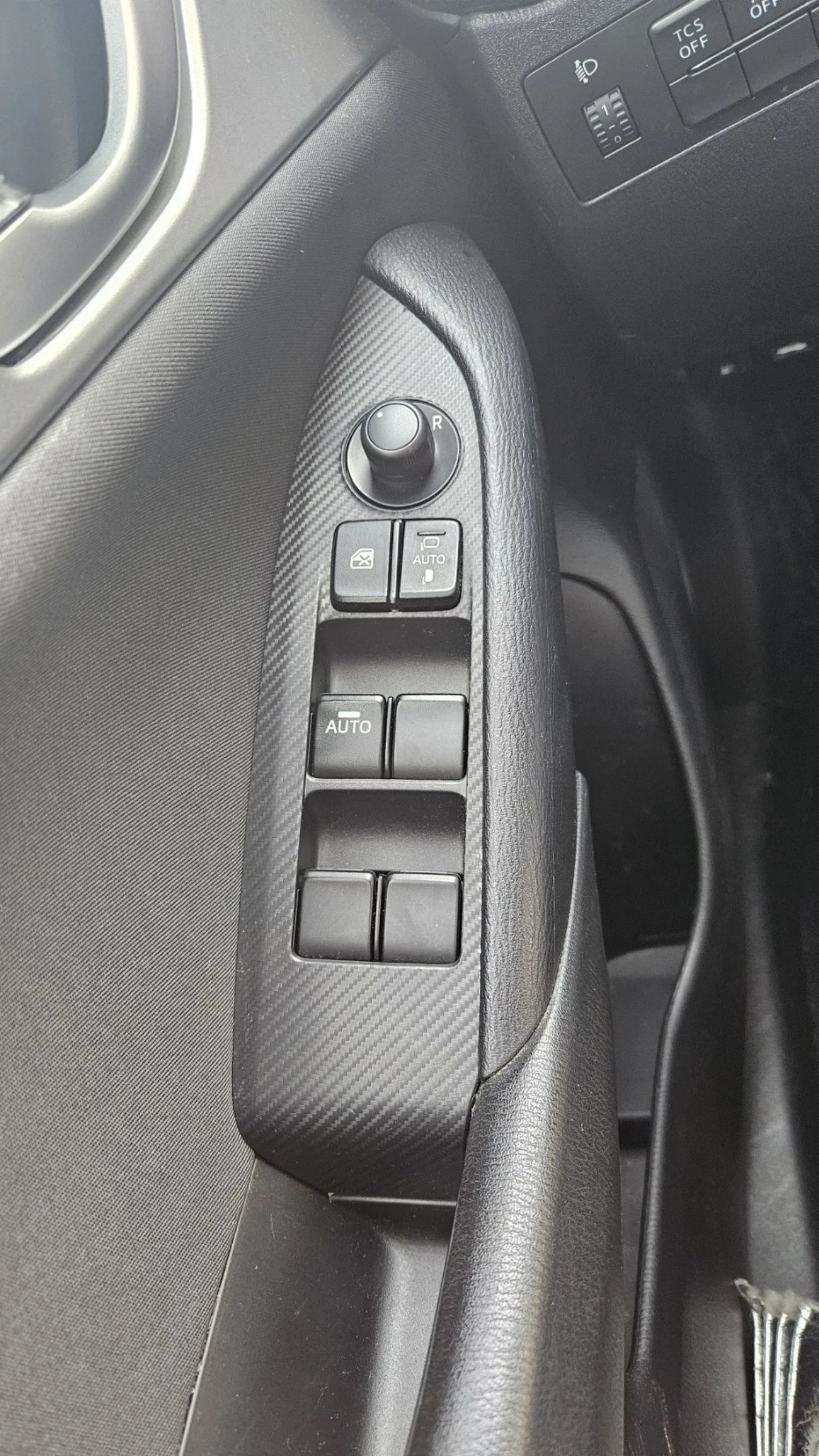 Mazda CX-3, снимка 10 - Автомобили и джипове - 53821045