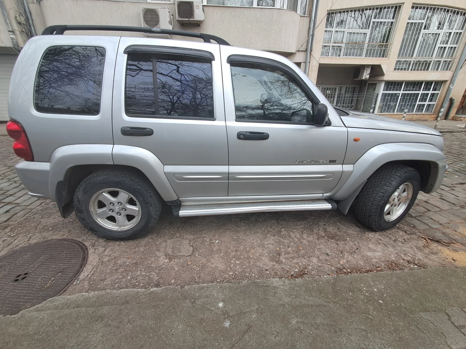 Jeep Cherokee Cherokee/ Liberty  | Mobile.bg � ����������� 13