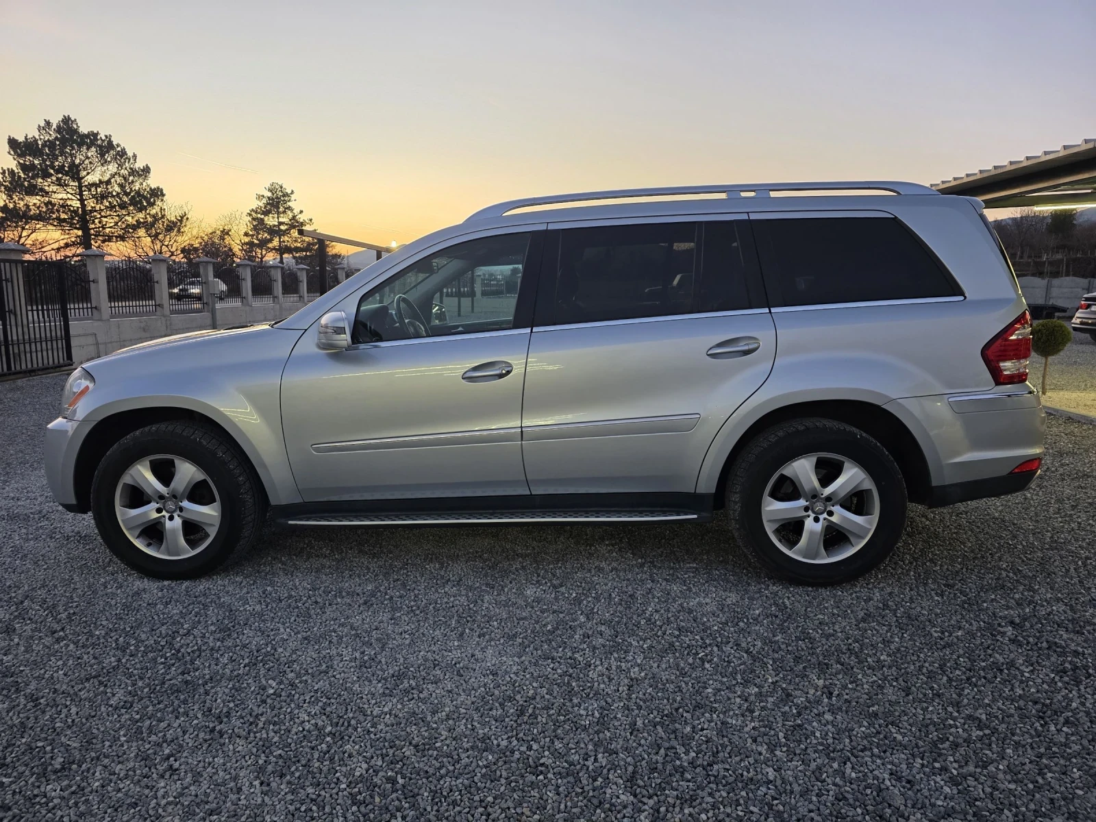 Mercedes-Benz GL 450 4matic, снимка 8 - Автомобили и джипове - 53776037