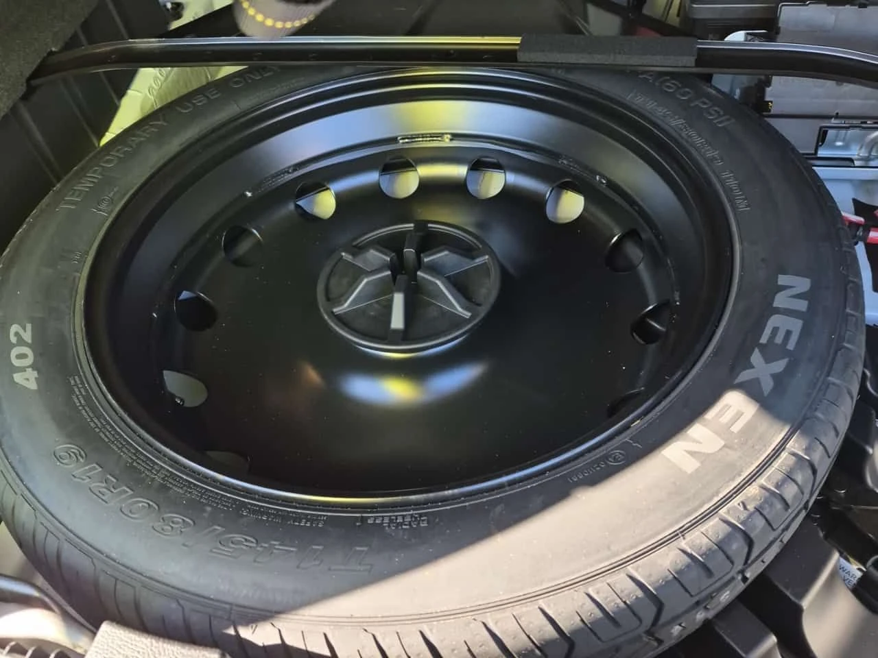 Mercedes-Benz GLC 300 PANORAMA| 360 КАМЕРИ| 2 КЛЮЧА| CARFAX, снимка 14 - Автомобили и джипове - 54005258