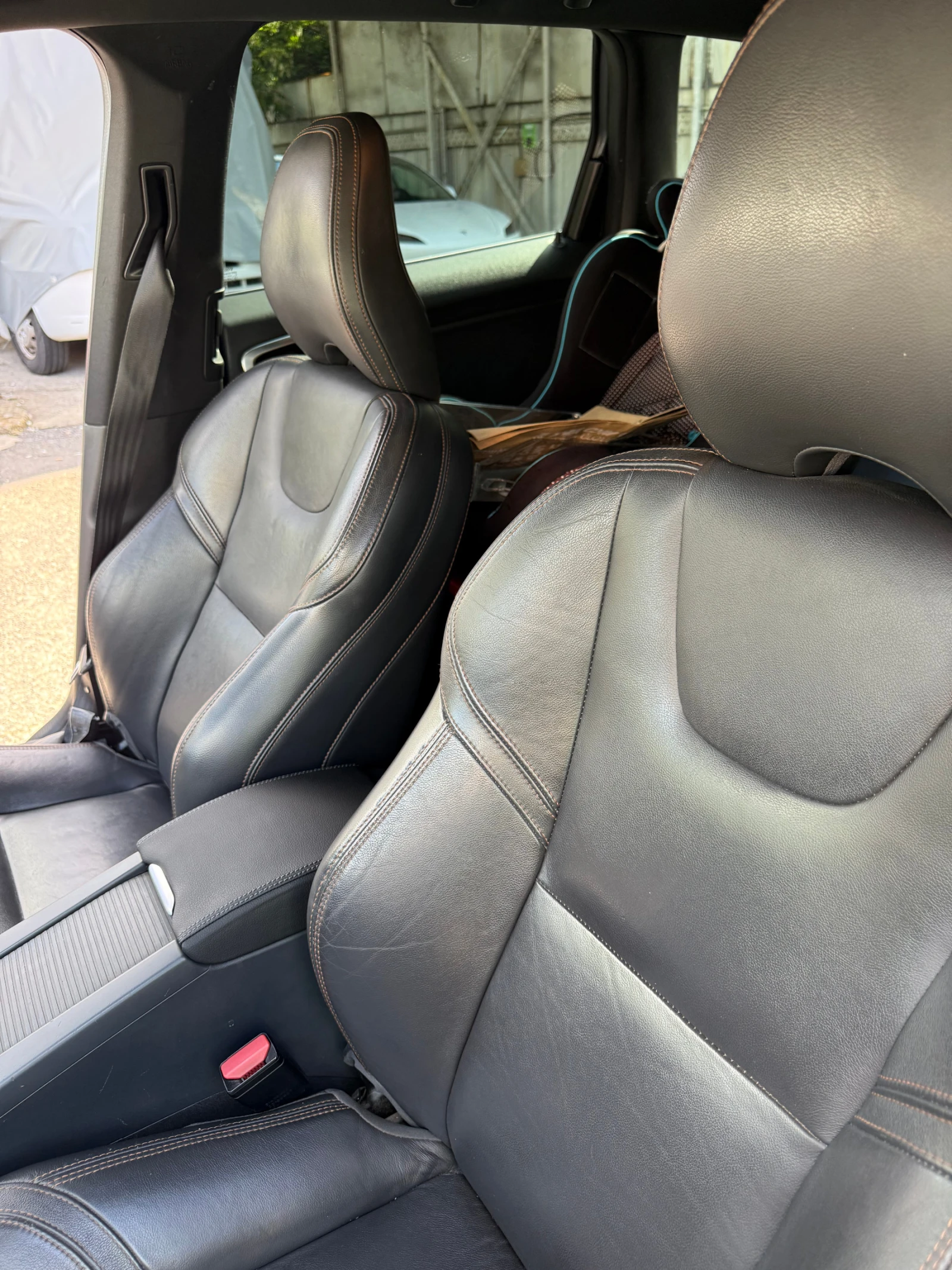 Volvo XC60, снимка 8 - Автомобили и джипове - 54696075