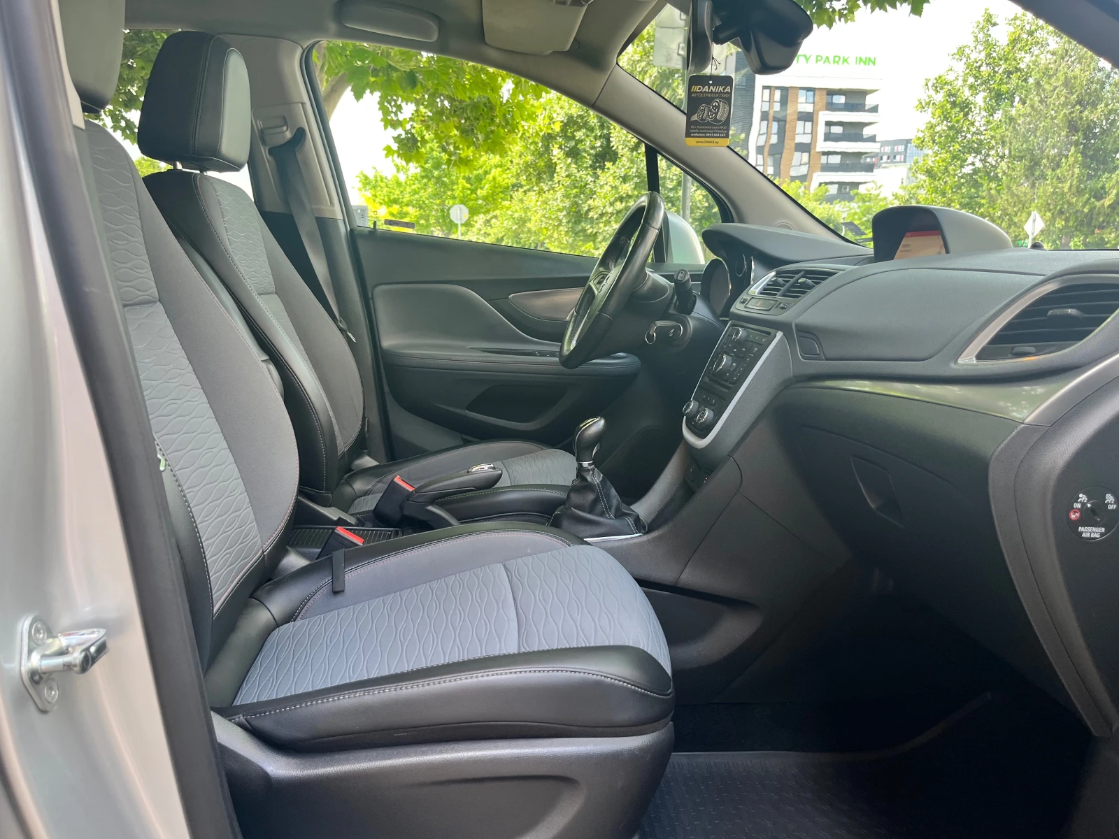 Opel Mokka 1.4 Tutbo Бензи-Газ!!, снимка 12 - Автомобили и джипове - 54984150