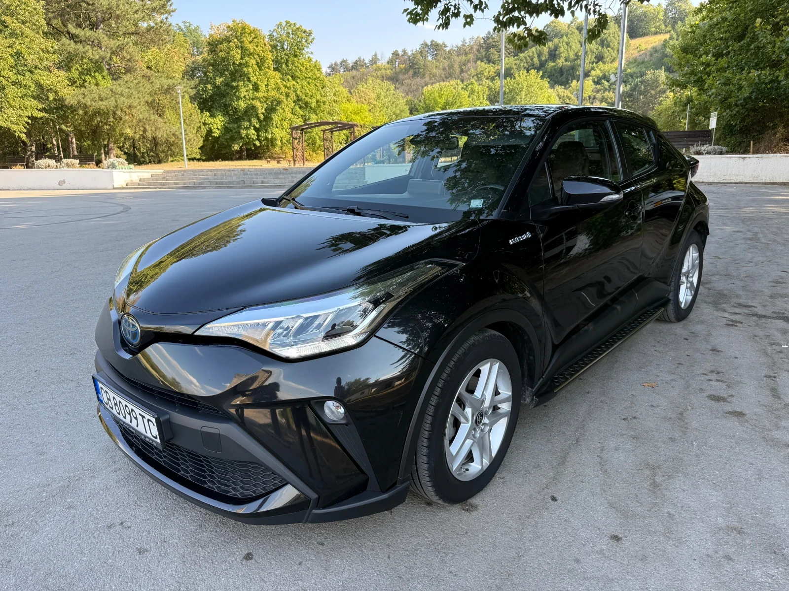 Toyota C-HR Бензин/електричество 1.8 ГАРАНЦИОННА, снимка 3 - Автомобили и джипове - 55921686