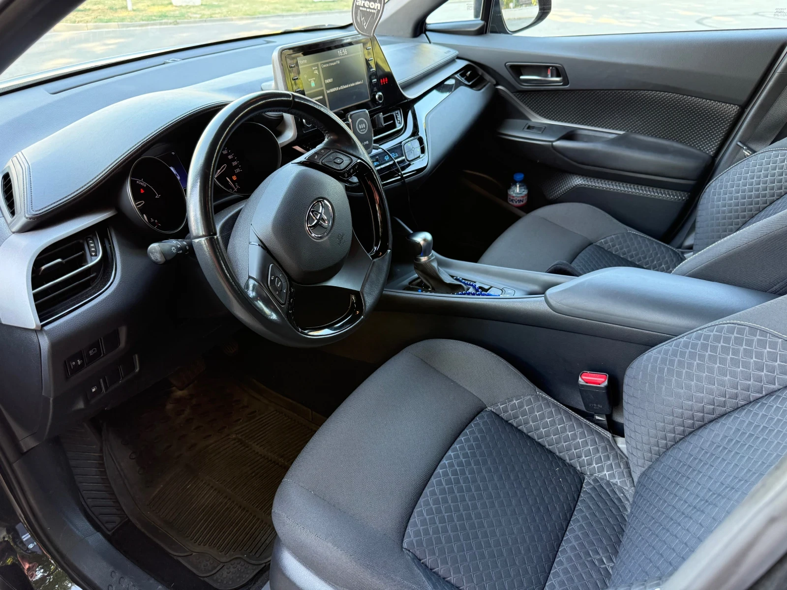 Toyota C-HR Бензин/електричество 1.8 ГАРАНЦИОННА, снимка 9 - Автомобили и джипове - 55921686
