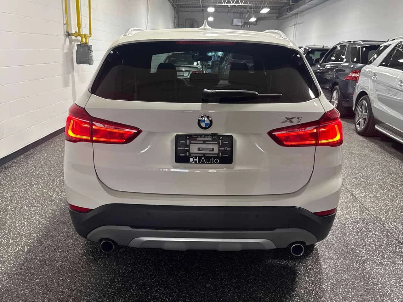 BMW X1 * xDrive28i * АВТОКРЕДИТ БЕЗ ПЪРВОНАЧАЛНА ВНОСКА, снимка 5 - Автомобили и джипове - 56181666