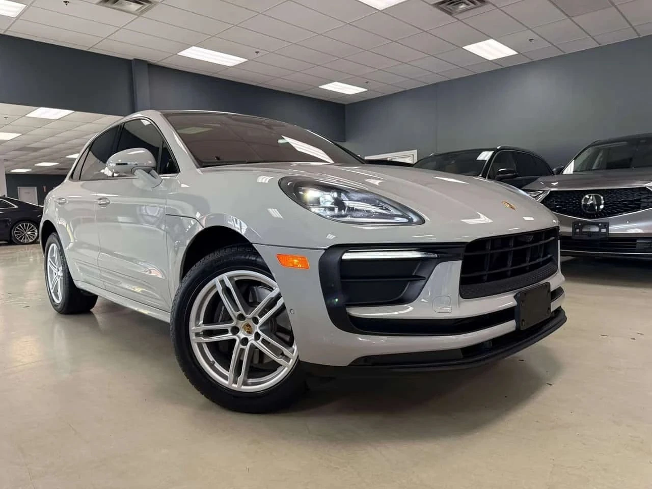 Porsche Macan, снимка 12 - Автомобили и джипове - 56688684