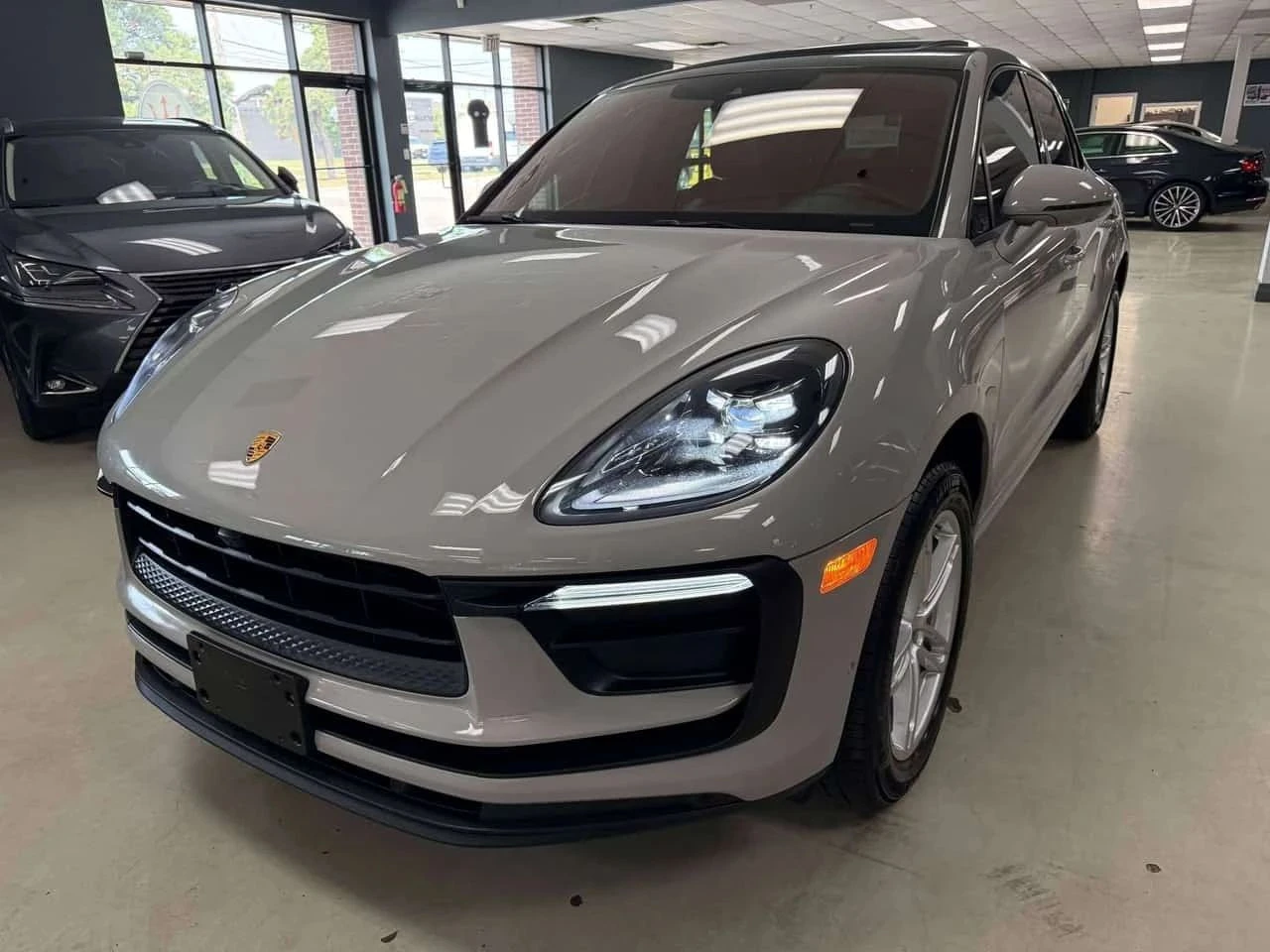 Porsche Macan, снимка 10 - Автомобили и джипове - 56688684