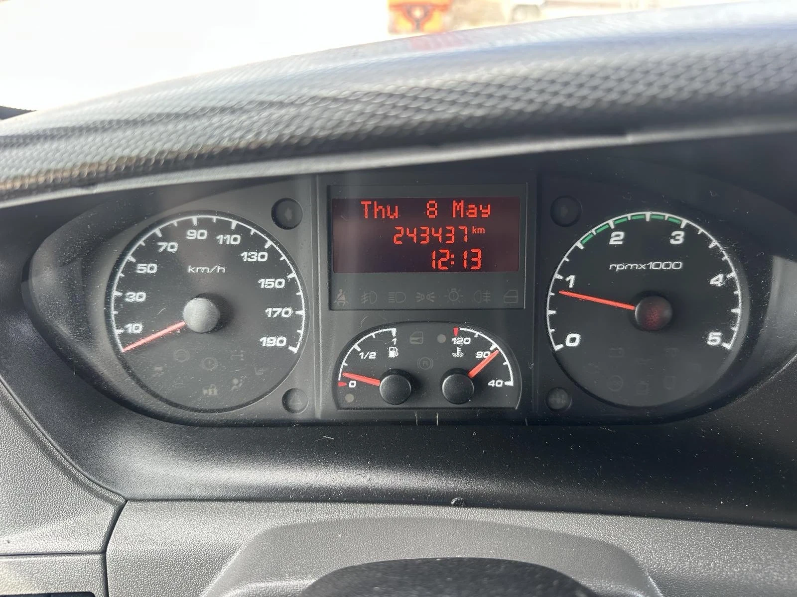 Iveco 35c15  | Mobile.bg   15