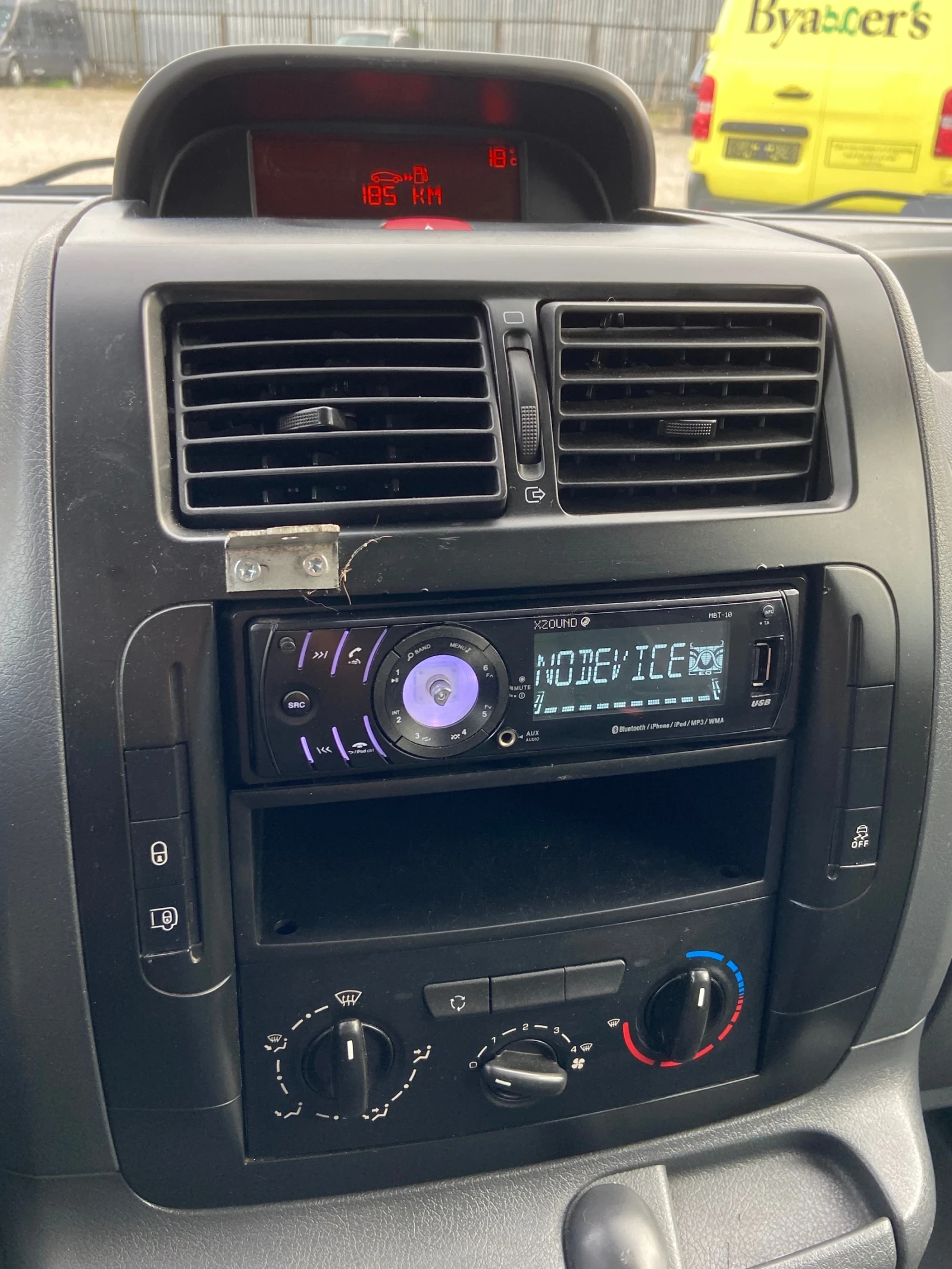 Toyota Proace 1.6 D- 90КС, снимка 13 - Бусове и автобуси - 54181996