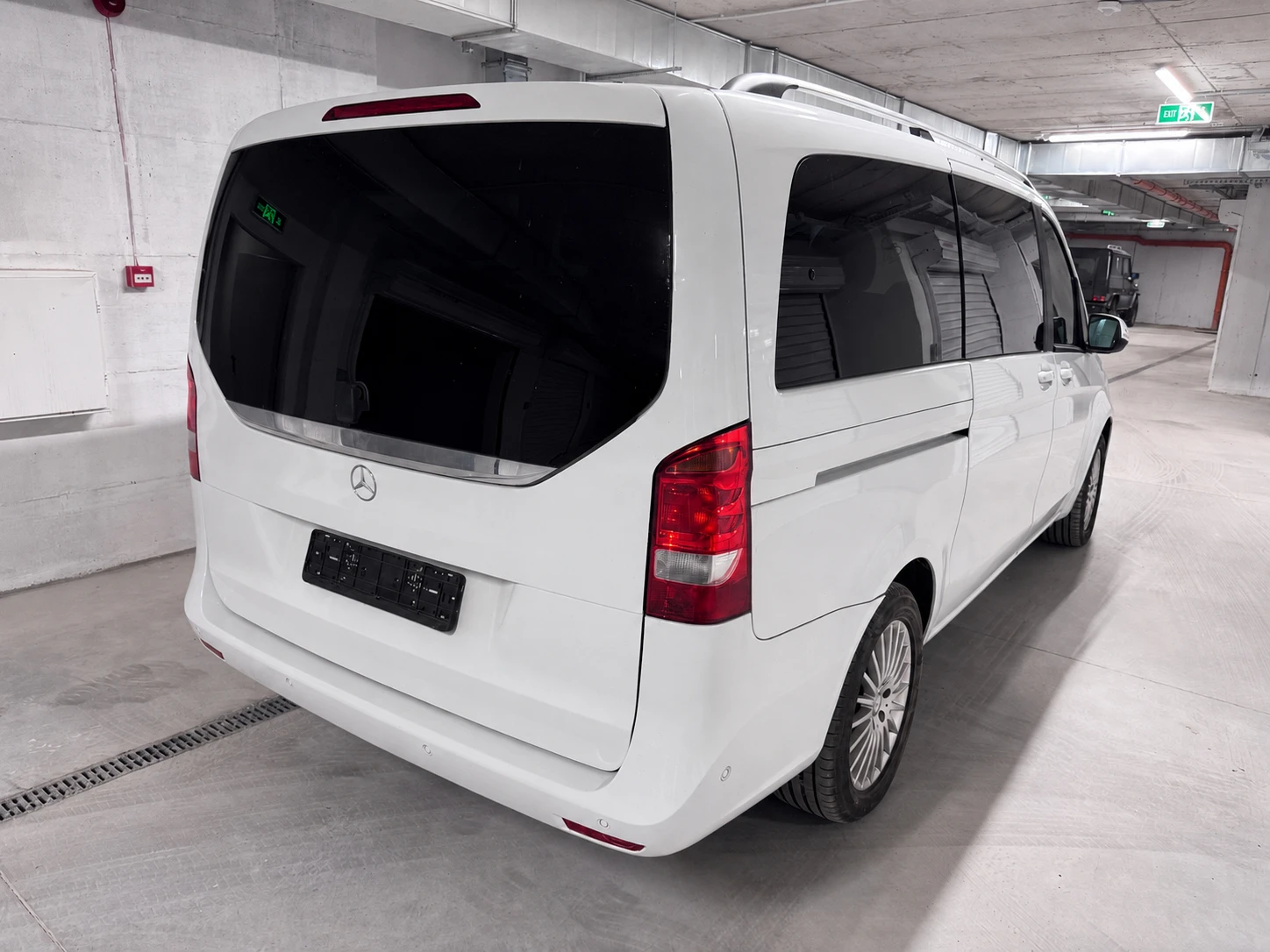 Mercedes-Benz V 250 2.2CDI, 190кс., 4MATIC, LONG, АВТОМАТИК, 2016г., снимка 4 - Бусове и автобуси - 56140693